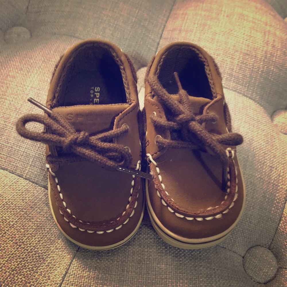 Baby sperrys size 2c